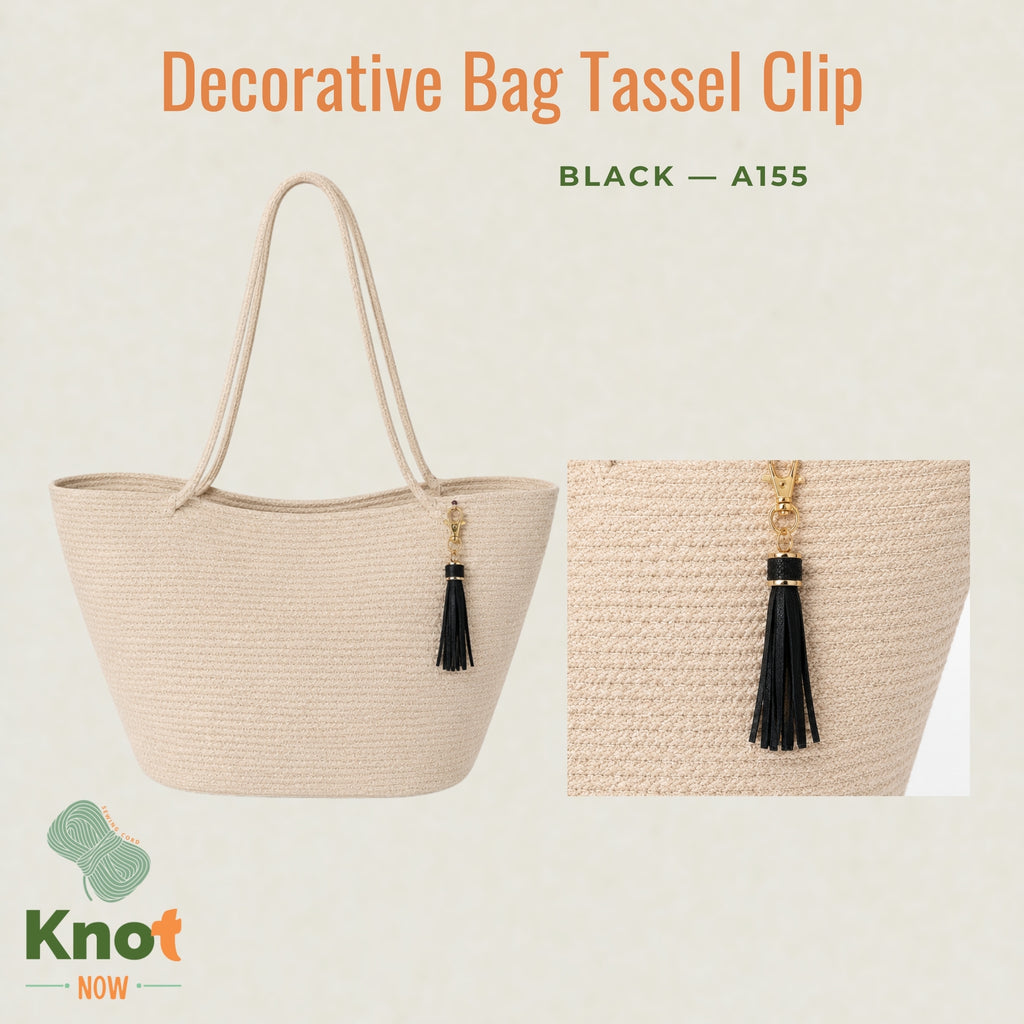 Decorative Bag Tassel Clip – Gold Detail