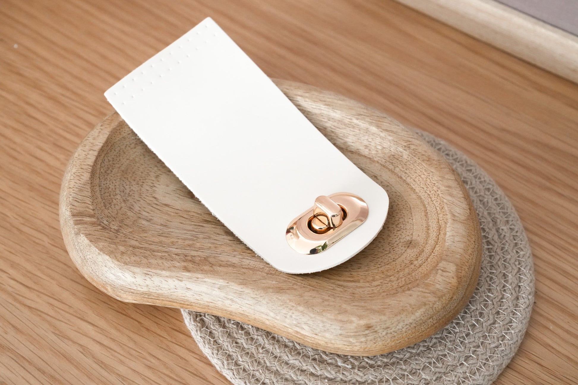 Small Faux Leather Bag Flap – Insert & Twist Lock Closure