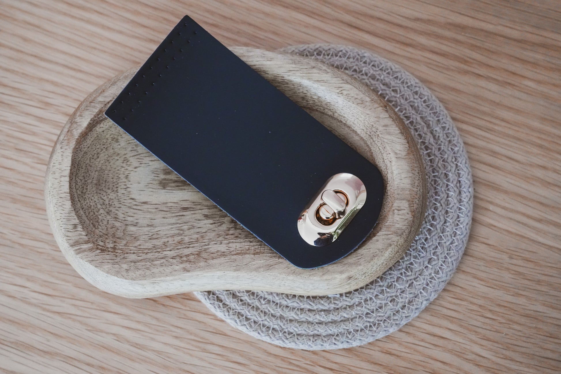 Small Faux Leather Bag Flap – Insert & Twist Lock Closure