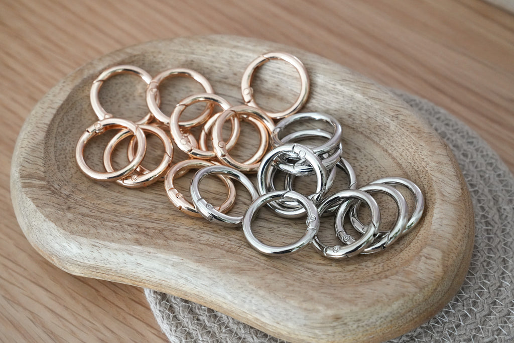 Spring O-Rings for Bags – Silver & Gold